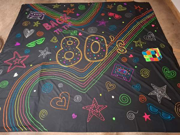 80-luvun teemabileisiin rekvisiittaa Masku – foto 1