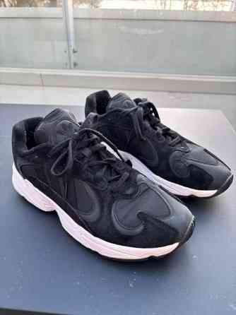 Adidas Falcon kengät Espoo