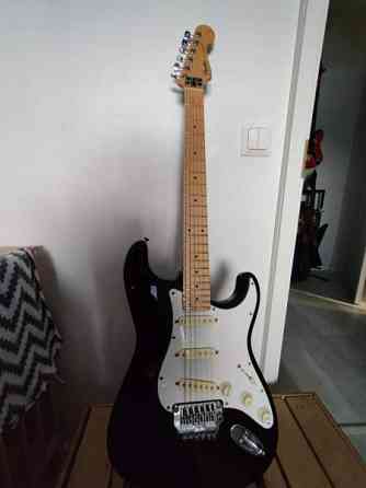 Fender Stratocaster st-557 e-sarja. 1984 fuji-gen Siilinjaervi