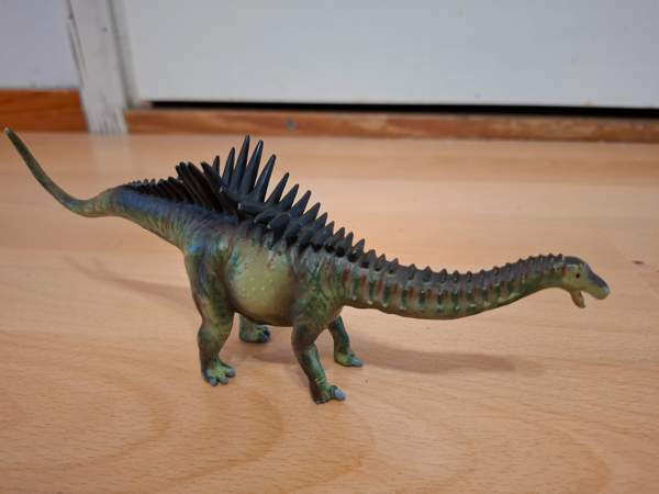 5kpl kasvissyöjä dinosauruksia Helsinki - photo 3