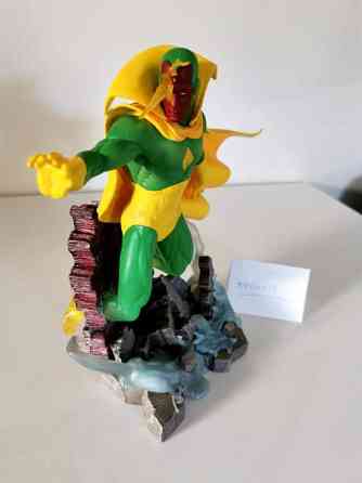 Diamond Select Marvel Gallery Vision patsas Tampere