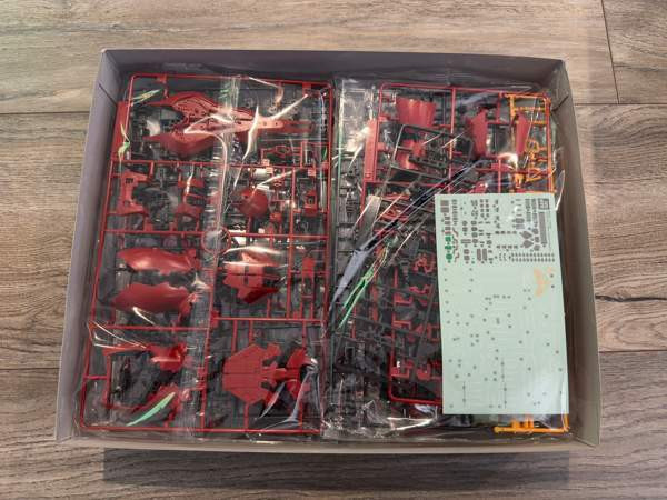 Gunpla MSN-04 Sazabi Gundam RG Kokkola - valokuva 2