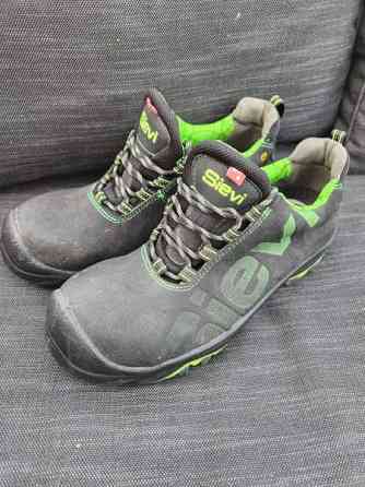 Sievi turvakengät. 41 Vantaa