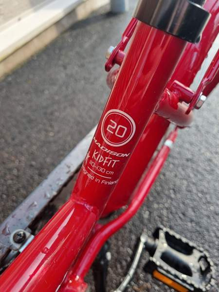 Lasten polkupyörä, Emma Madison 20 Helsinki - valokuva 2