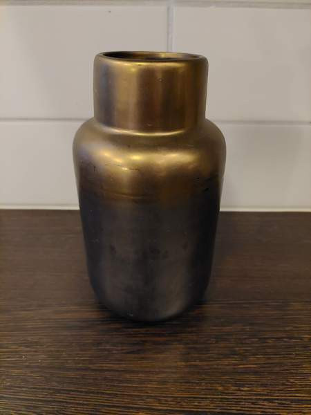 Kukkamaljakko. Väri kupari ja hopea Lahti – foto 1