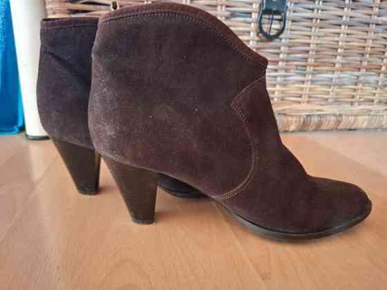 Ruskeat nahkanilkkurit koko 40 Helsinki