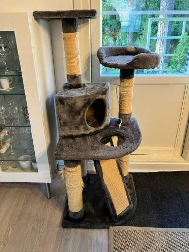 Kissojen raapimispuu / kiipeilypuu Турку - изображение 1