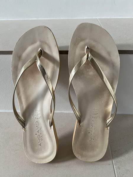 Kullansävyiset Andiamon sandaalit 40 Heinola – foto 1