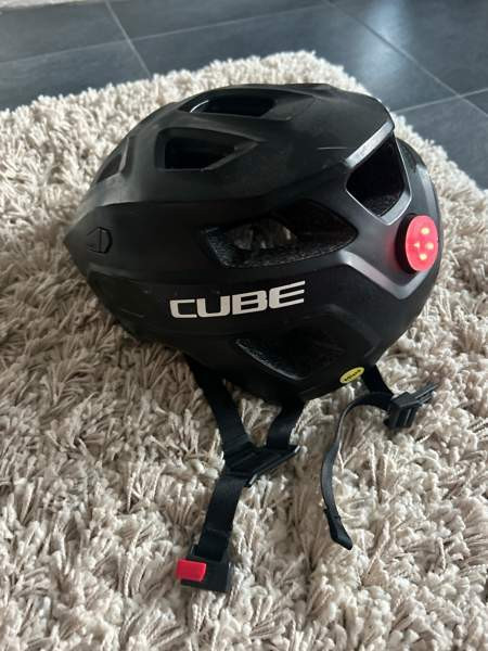 Kypärä Cube 52-57 Vantaa – foto 1