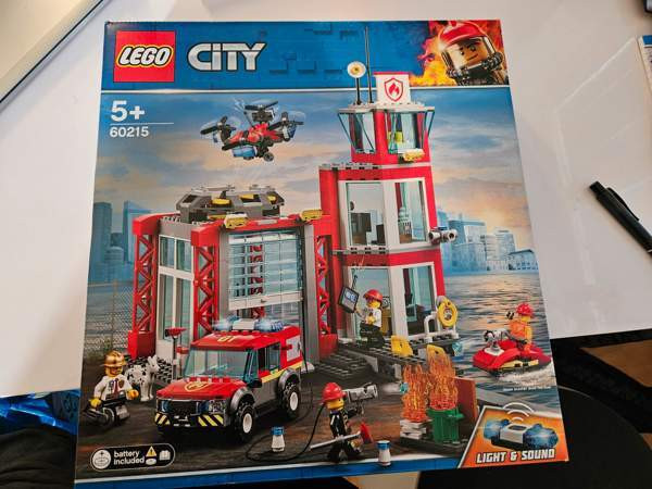 Lego 60215 Vantaa - valokuva 2