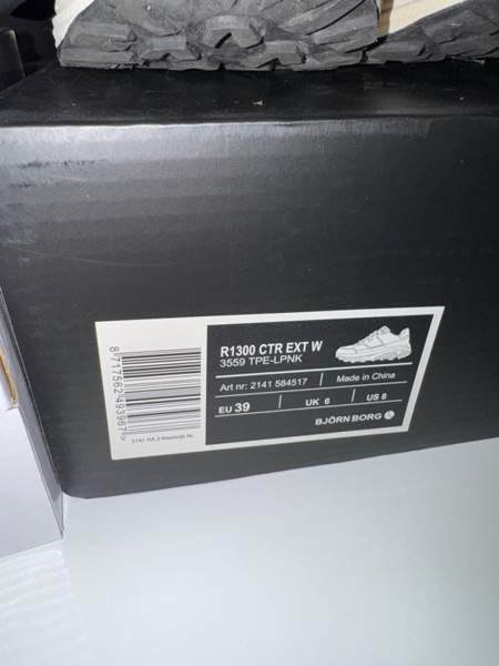 Björn Borg, Helly Hansen ja New Balance kengät Kemi - valokuva 7