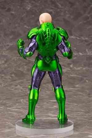 Kotobukiya ARTFX Lex Luthor patsas Tampere