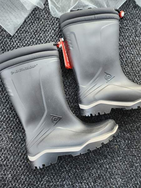 Dunlop uudet talvi kumisaappaat. 37 Вантаа - изображение 1