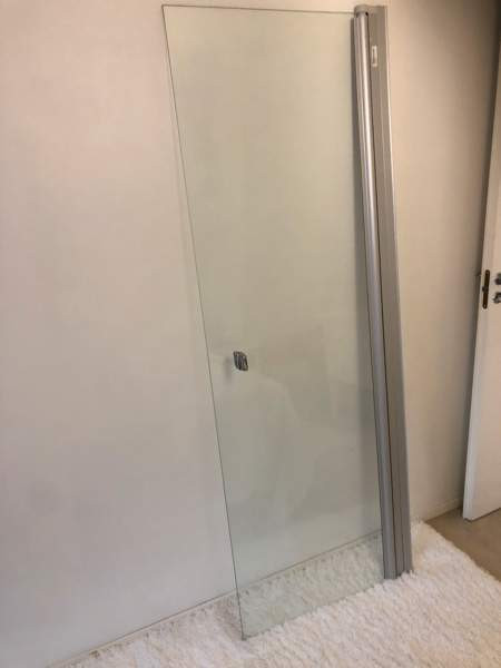 Kääntyvä suihkuseinä Riihimaeki – foto 2