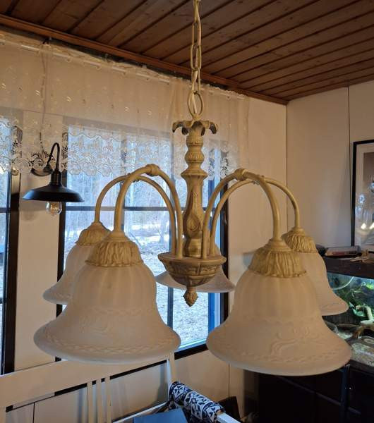 Kattokruunu Siilinjärvi - valokuva 1