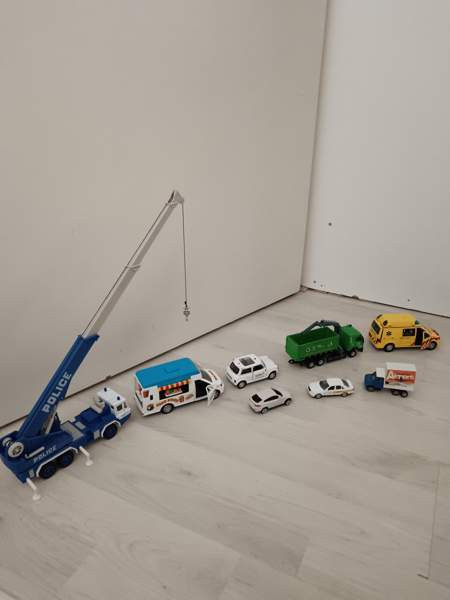 30 leluautoa Вантаа - изображение 3