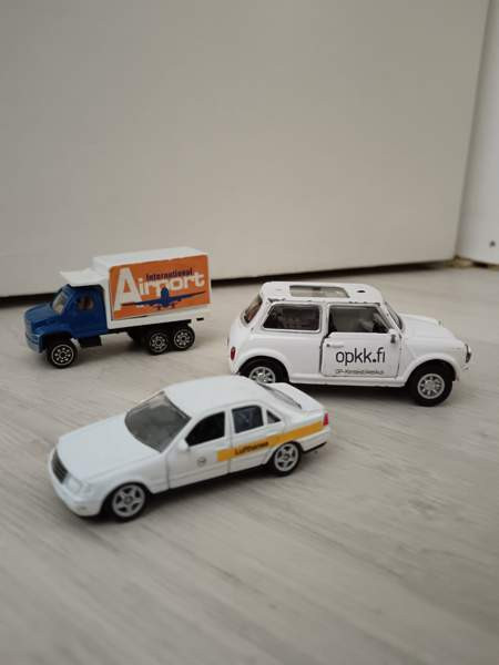 30 leluautoa Вантаа - изображение 2