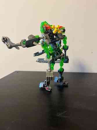 3 isoa Lego Bionicle Tampere