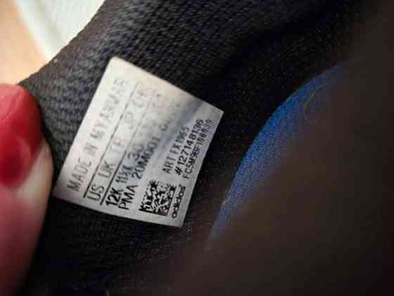 Adidas nappikset 30 Helsinki