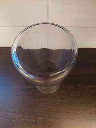 Karaffi, kaadin tai käy myös maljakoksi. Lahti