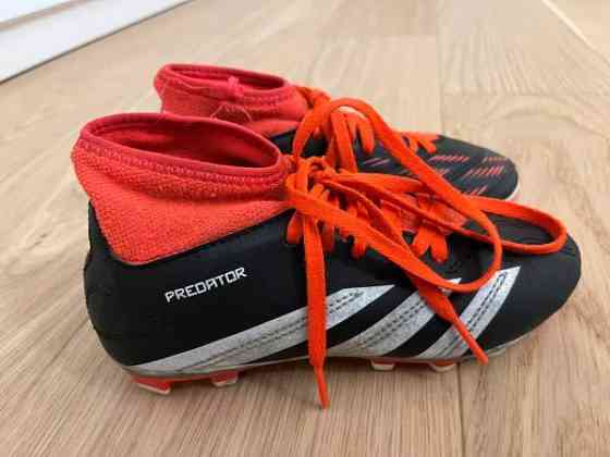 Adidas Predator jalkapallokengät koko 32 Helsinki