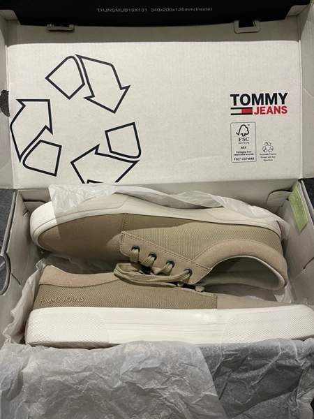 Käyttämättömät Tommy Jeans tennarit kokoa 46 Kuopio – foto 3