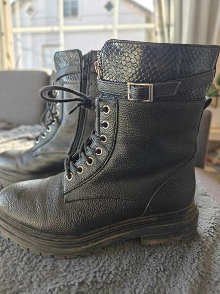 Mustat nilkkurit Parainen - изображение 3