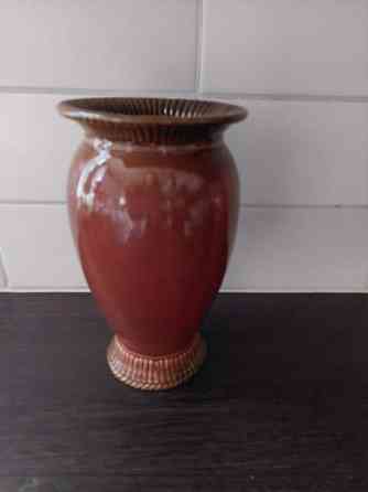 Ruskea maljakko Lahti