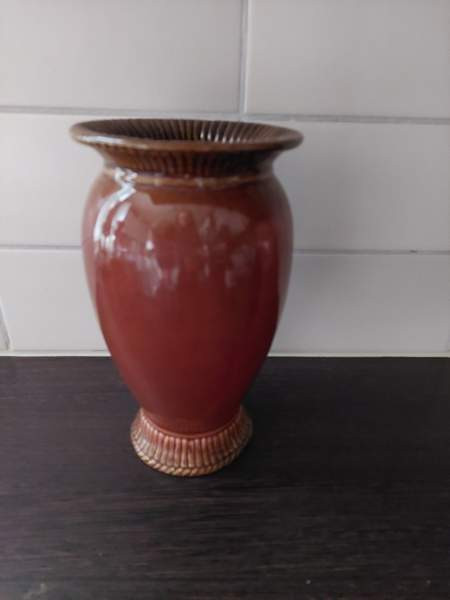 Ruskea maljakko Lahti - photo 1