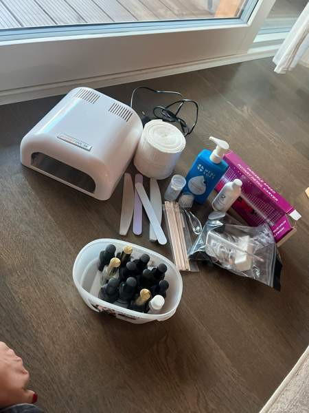 Kynsitarvikkeita ja uv- lamppu Tampere - photo 1