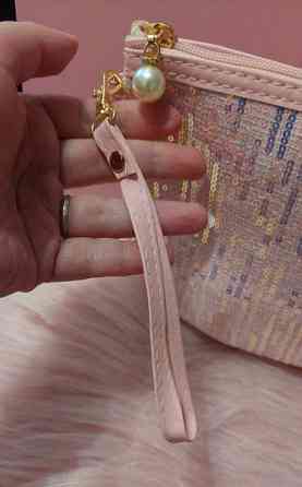 Paljetein koristeltu meikkilaukku Vantaa