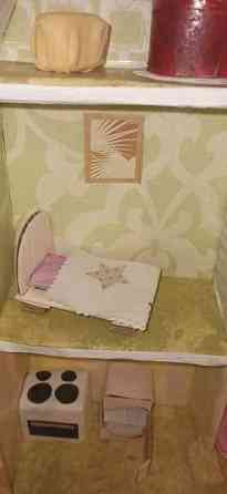 Nukketalo, koriste, leikkiin, käsintehty Tampere