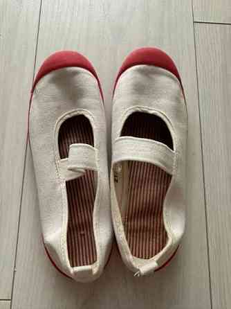 Leather shoes and canvas shoes for girls Helsinki