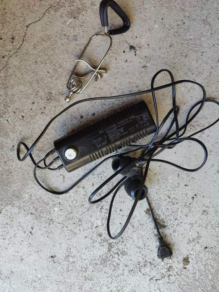 Terraarioon loisteputken johto ja pidin Haemeenlinna – foto 1