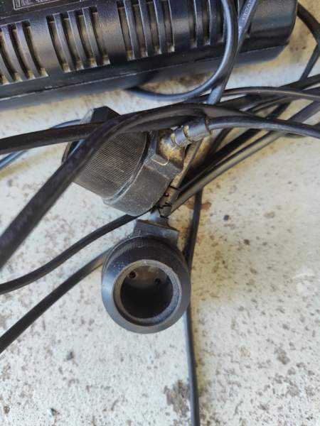 Terraarioon loisteputken johto ja pidin Haemeenlinna – foto 2