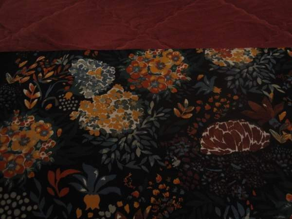 Leveä kappaverho musta pohjainen just ommeltuna,va Yloejaervi - изображение 3