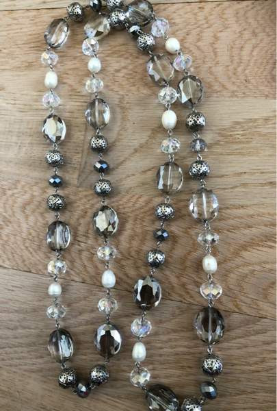 Kiiltävä kaulakoru Jyvaeskylae - photo 4