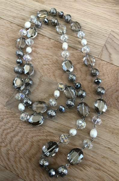 Kiiltävä kaulakoru Jyvaeskylae - photo 1