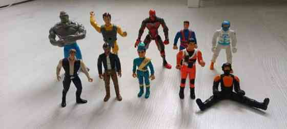 Figuurit 10 kpl (Star wars, Ghostbuster, Batman jn Helsinki