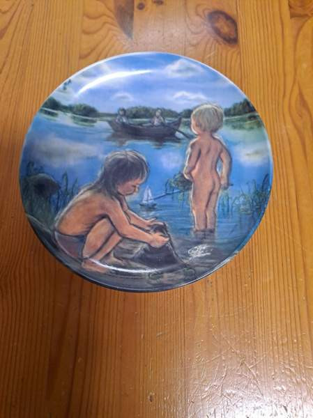 Lapset rannalla seinätaulu uusi Kuopio - valokuva 1