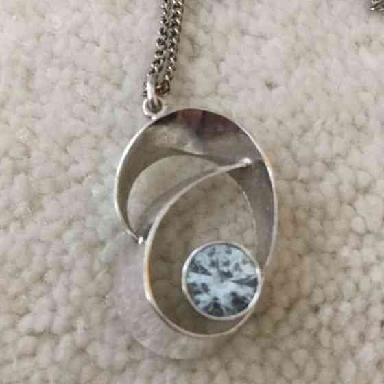 Hopeinen riipus ja ketju Keuruu