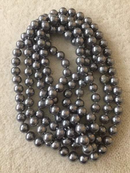 Harmaat pitkät helmet, pituus 150 cm Keuruu – foto 4