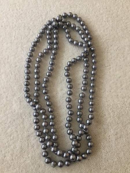 Harmaat pitkät helmet, pituus 150 cm Keuruu – foto 3