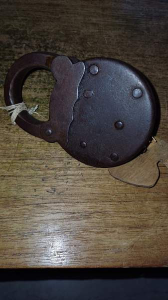 Riippulukko, lukko, Björkbora Helsinki - valokuva 3