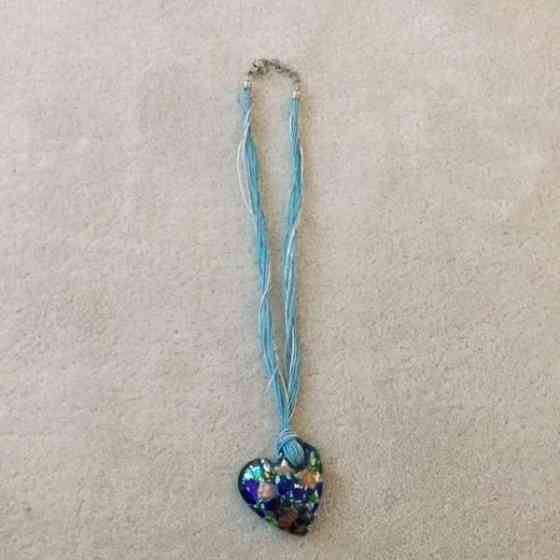 Lasisydän kaulakoru Keuruu