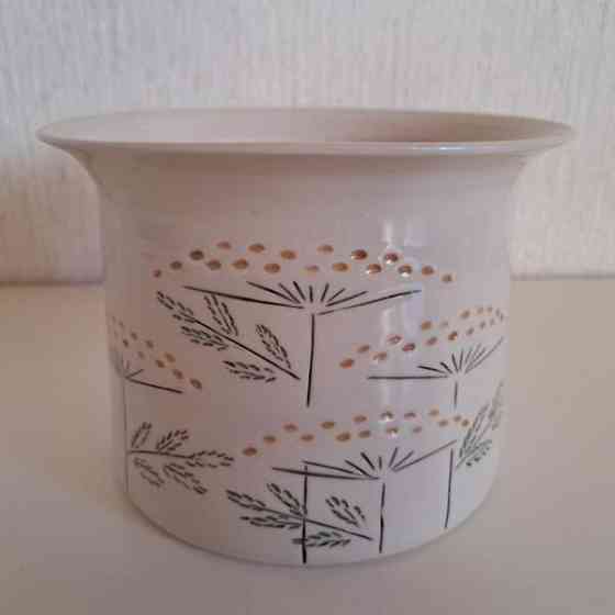 Maljakko keramiikka käsintehty Jaervenpaeae