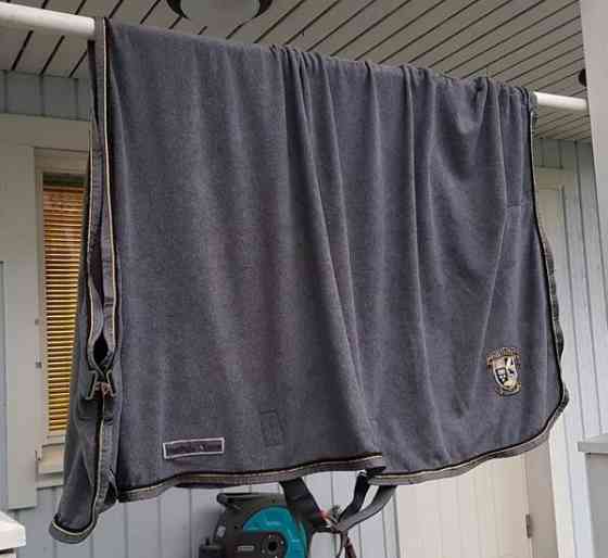 Tyylikäs Equiline fleeceloimi XL Kerava