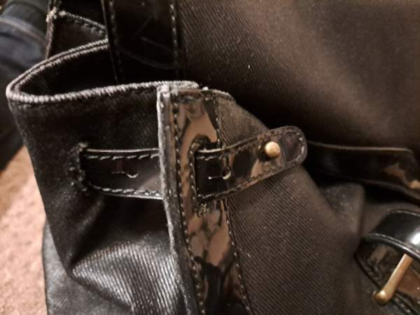 Armani Jeans laukku Лаппенранта - изображение 6