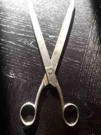 Vanha sakset SCHLOSS (LINNA) Saksa Pituus : 25 cm Vantaa