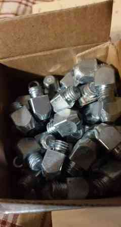 Finntackin hokkeja 8M ja 10M kierteellä Hankasalmi